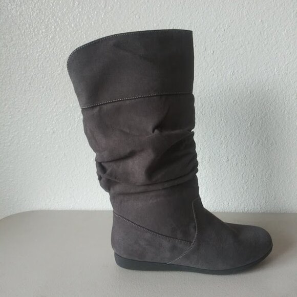 St. John's Bay Kellman women's size 7.5 gray slouch boots - Picture 4 of 11